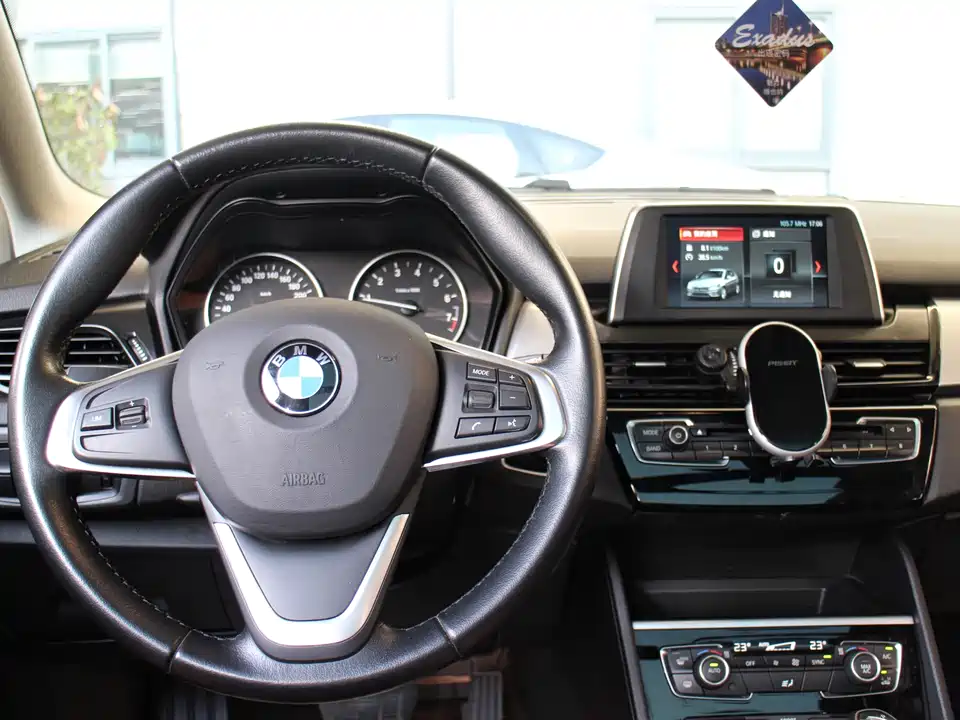 BMW 2 series station wagon