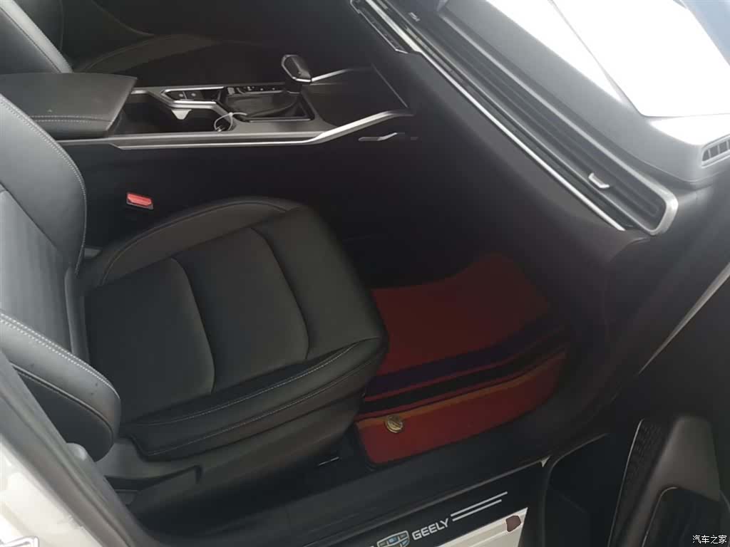 Geely Emgrand, 2022 25