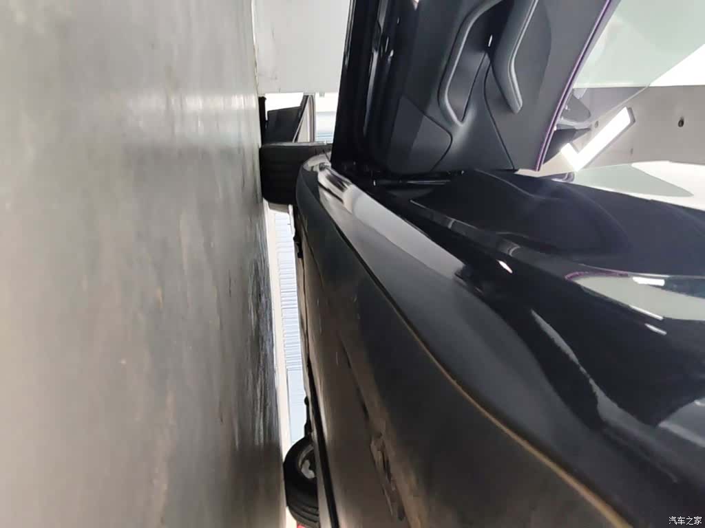 Tesla Model 3, 2025 22