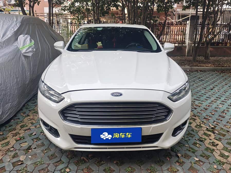 Ford Mondeo 2015, фото 2