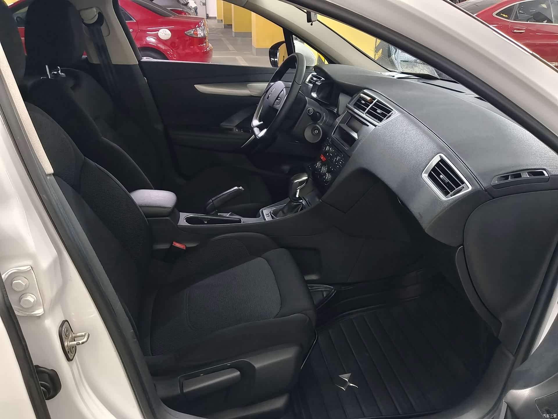 DS VTi140, 2014 9