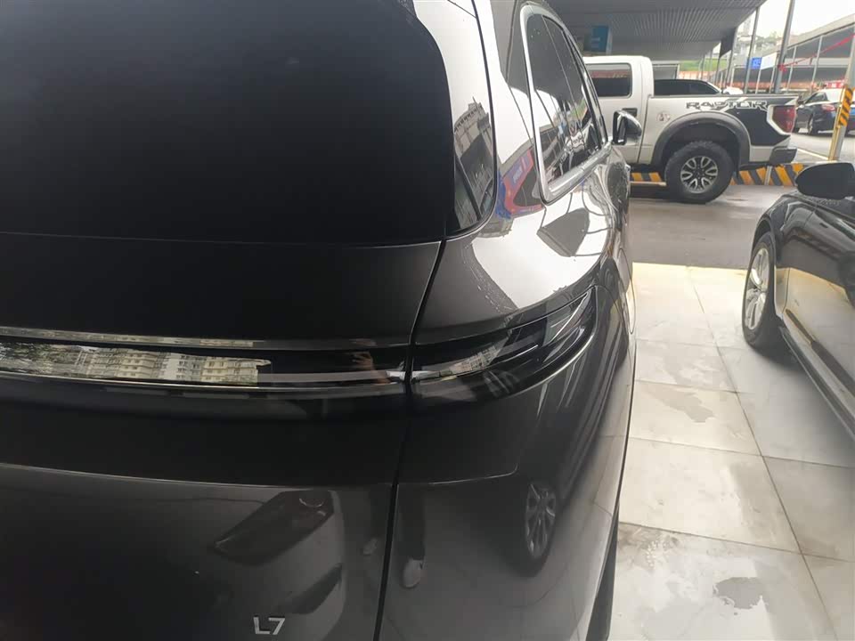 Li Auto Ideal L7