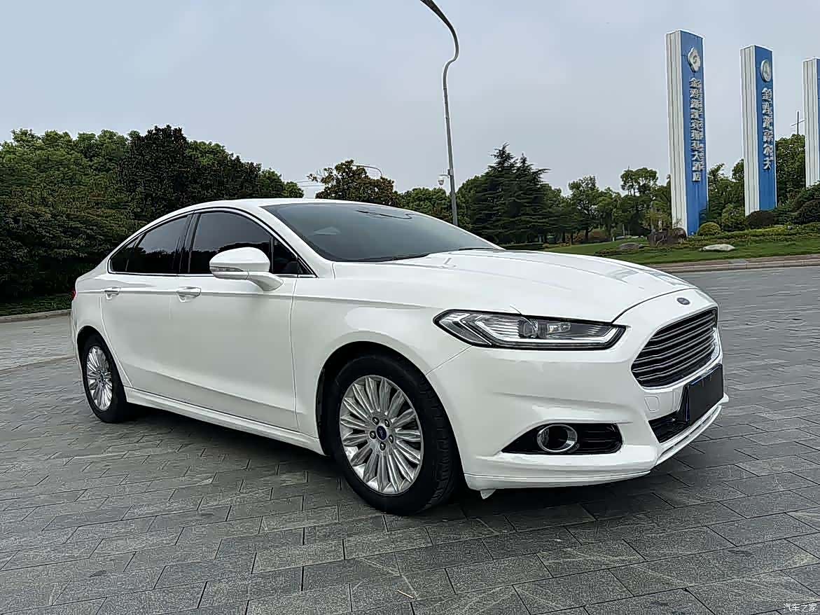 Ford Mondeo, 2014 3
