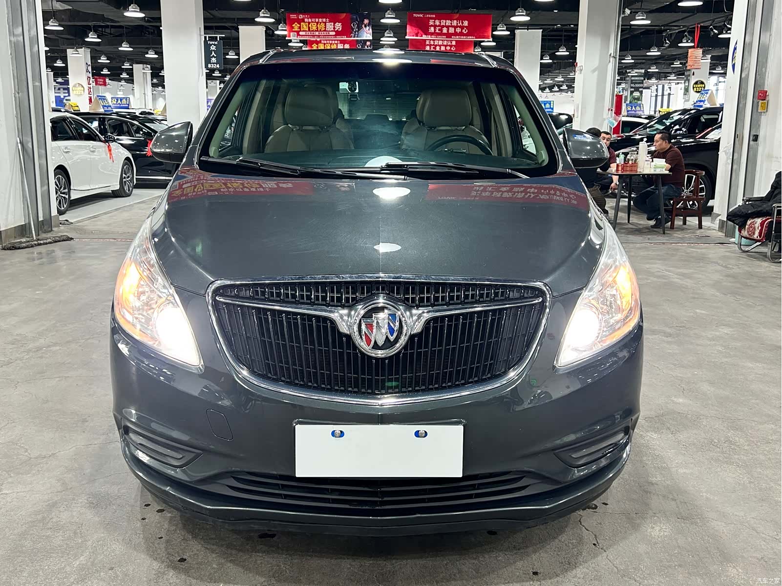 Buick GL8, 2019 1