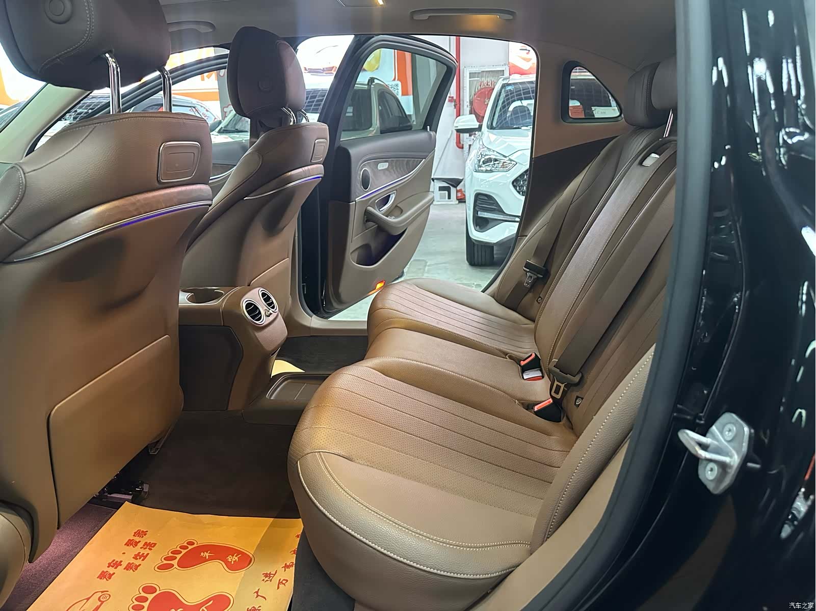 Mercedes-Benz E-Class, 2018 11