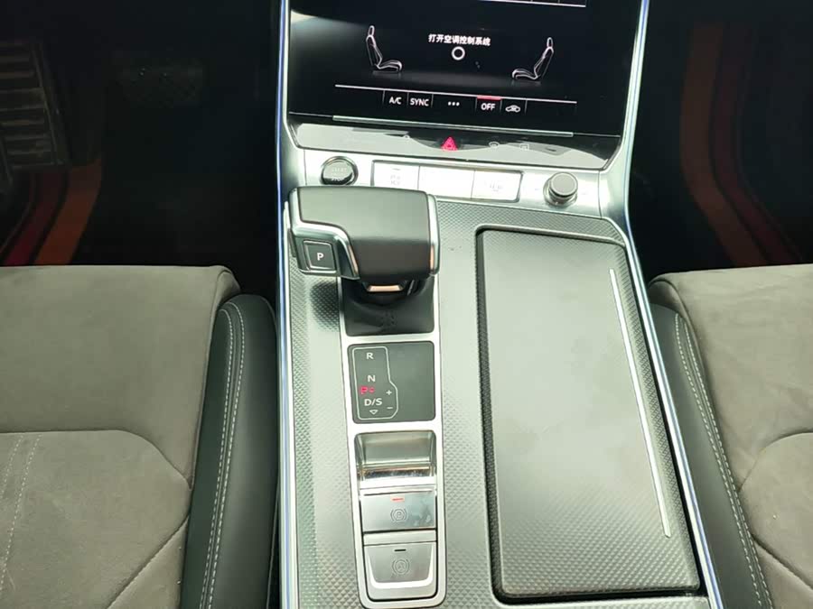 Audi A6L 2025, фото 13