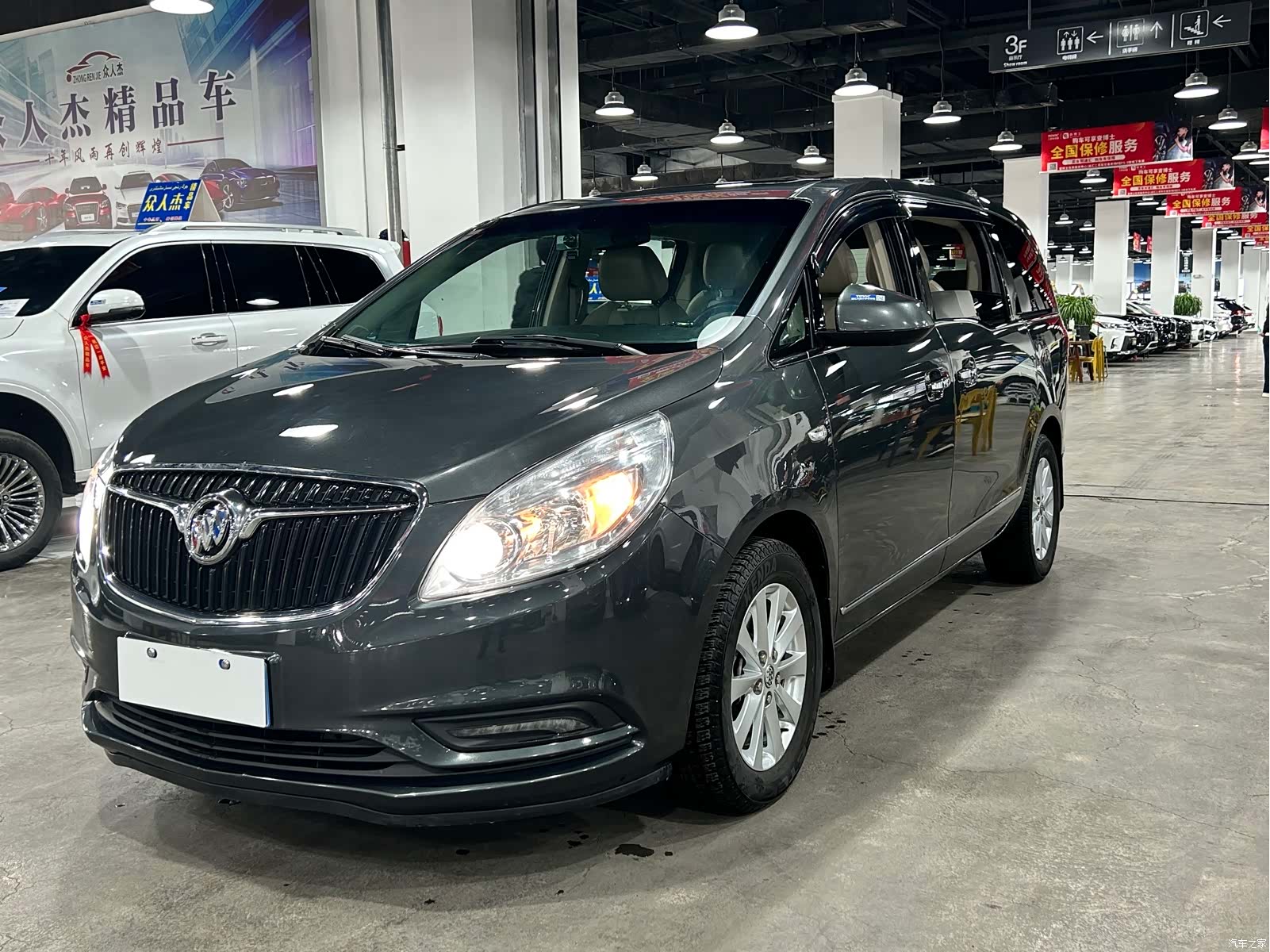 Buick GL8, 2019 3