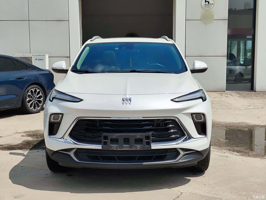 Buick Encore, 2023 3
