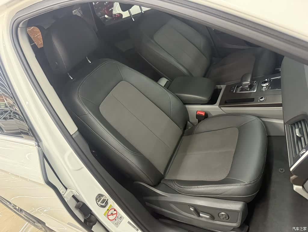Audi Q5L, 2019 12