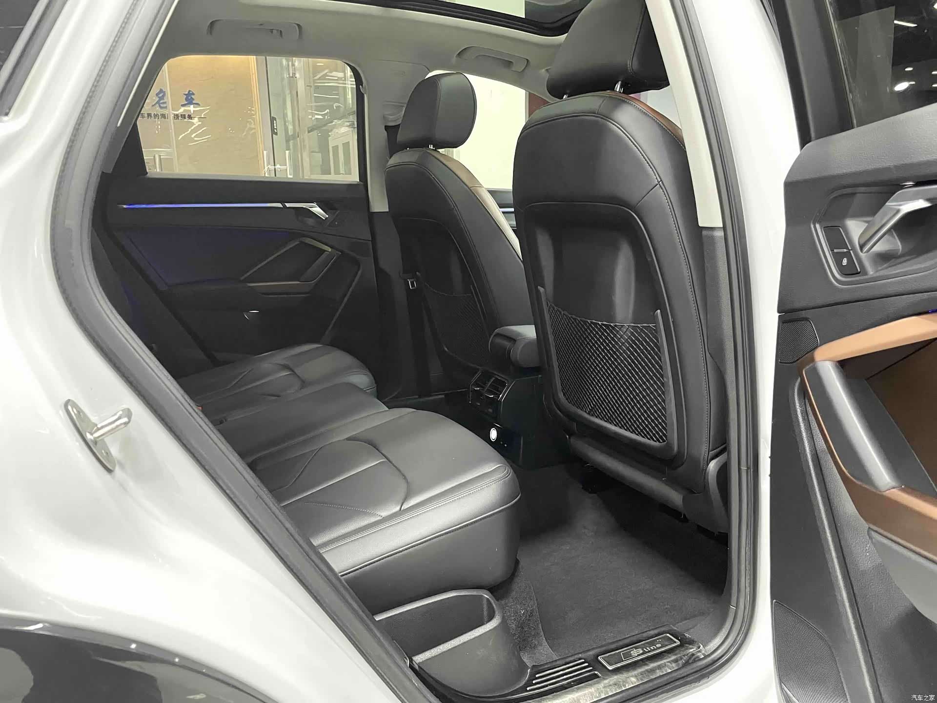 Audi Q3, 2022 13