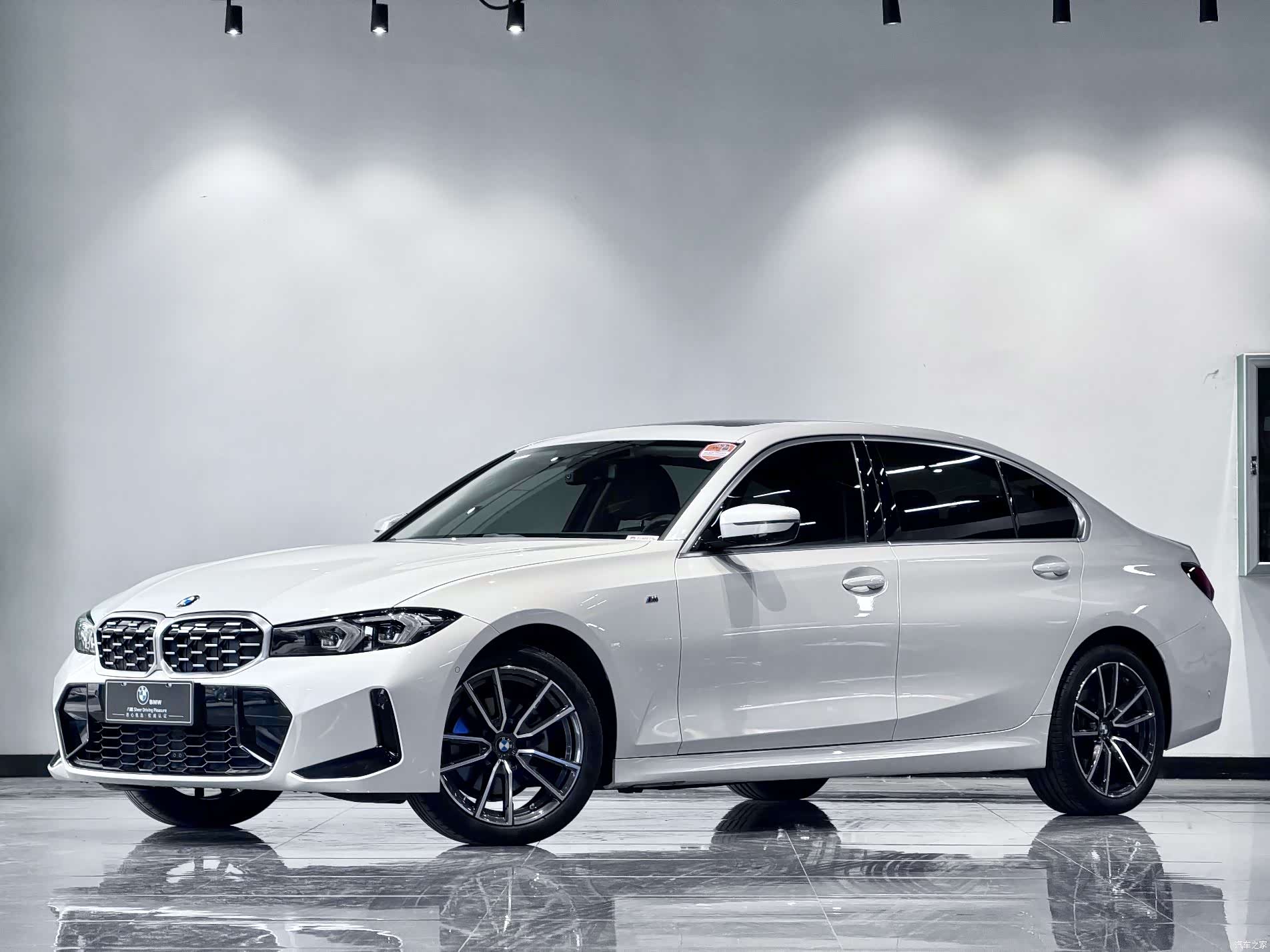 BMW 3 Series, 2023 1