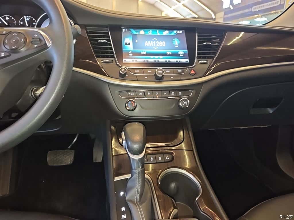 Buick Verano, 2019 13