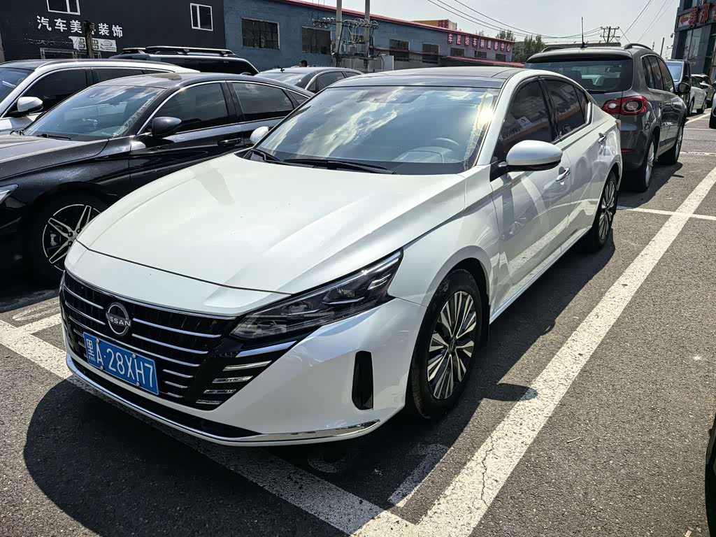 Nissan Altima
