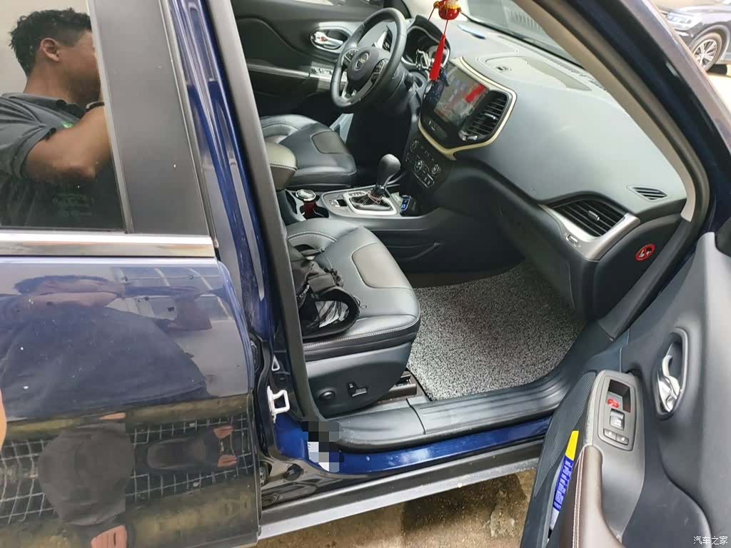 Jeep Cherokee, 2016 22
