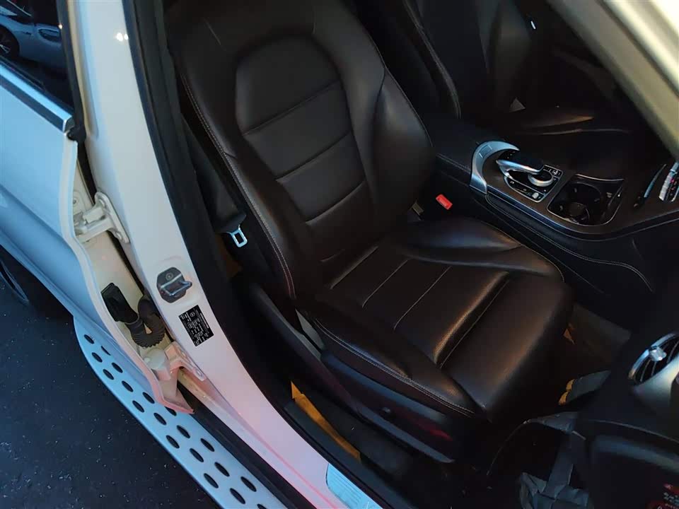 Mercedes-Benz GLC Mercedes-Benz GLC