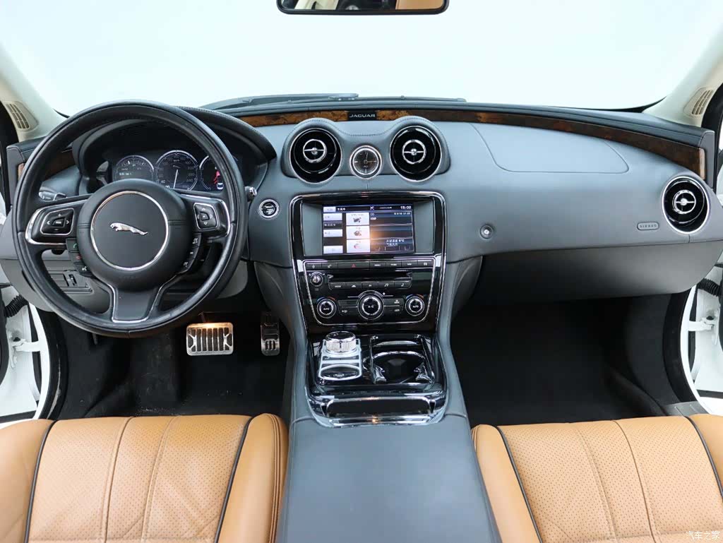 Jaguar XJ, 2014 14