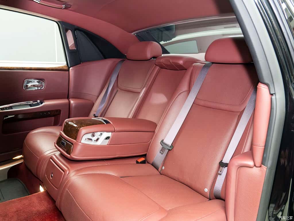 Rolls-Royce Ghost, 2017 10
