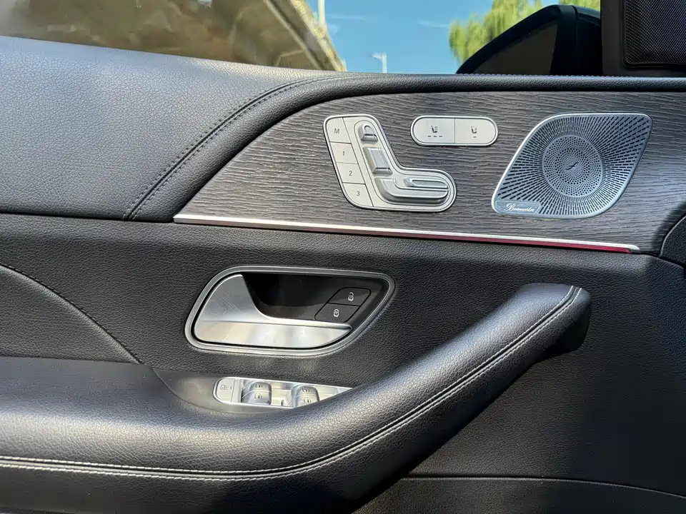 Mercedes-Benz GLE Mercedes-Benz GLE