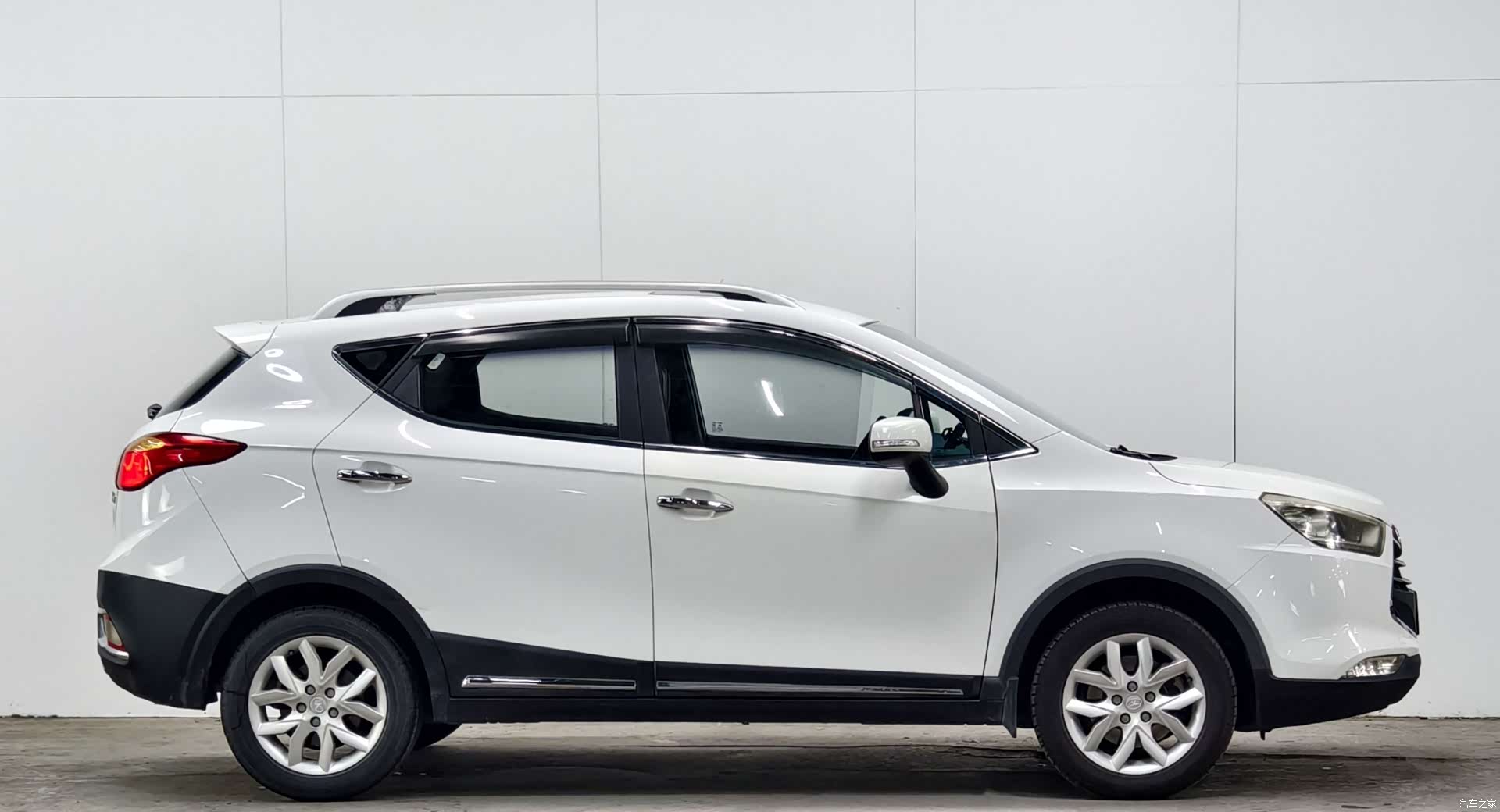 JAC S3, 2015 8