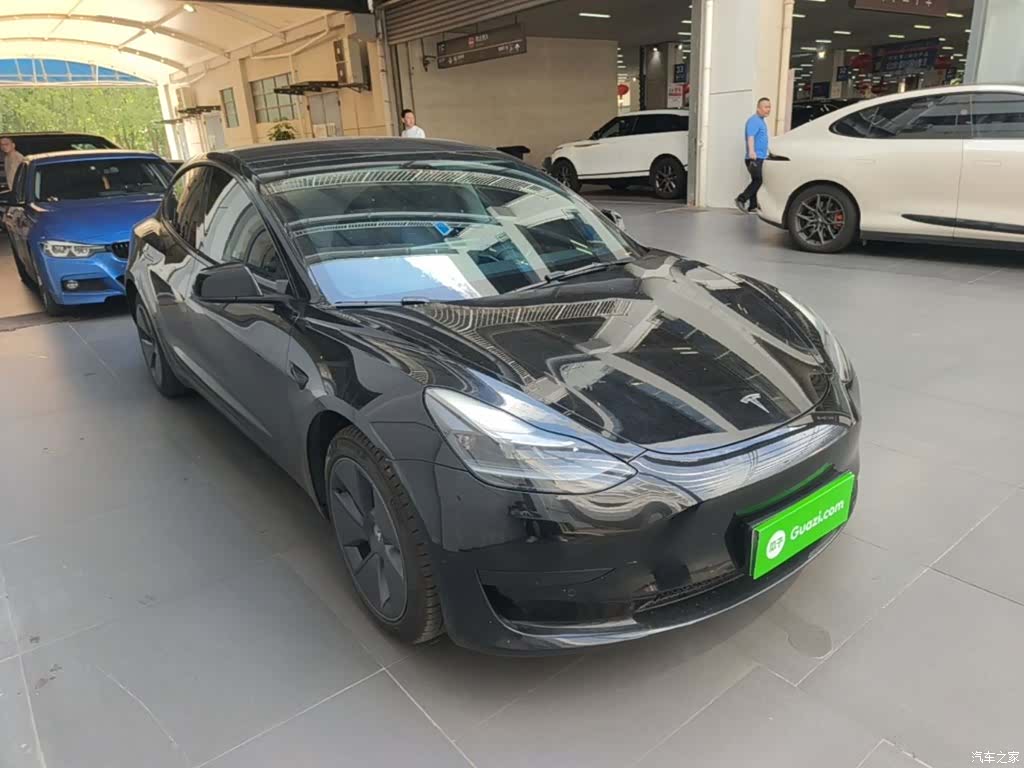 Tesla Model 3, 2021 4