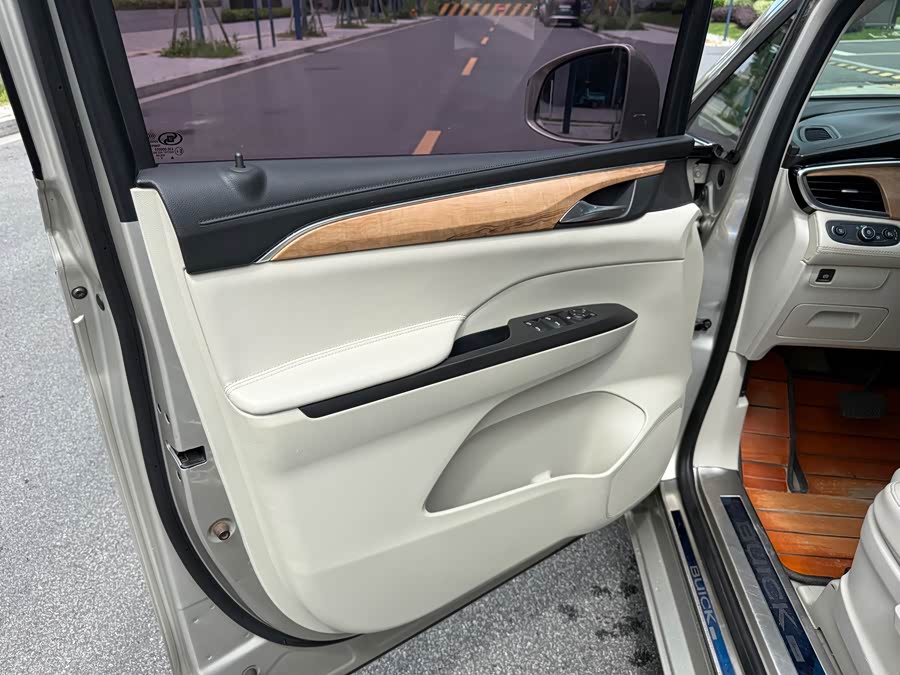 Buick GL8 2020, фото 9