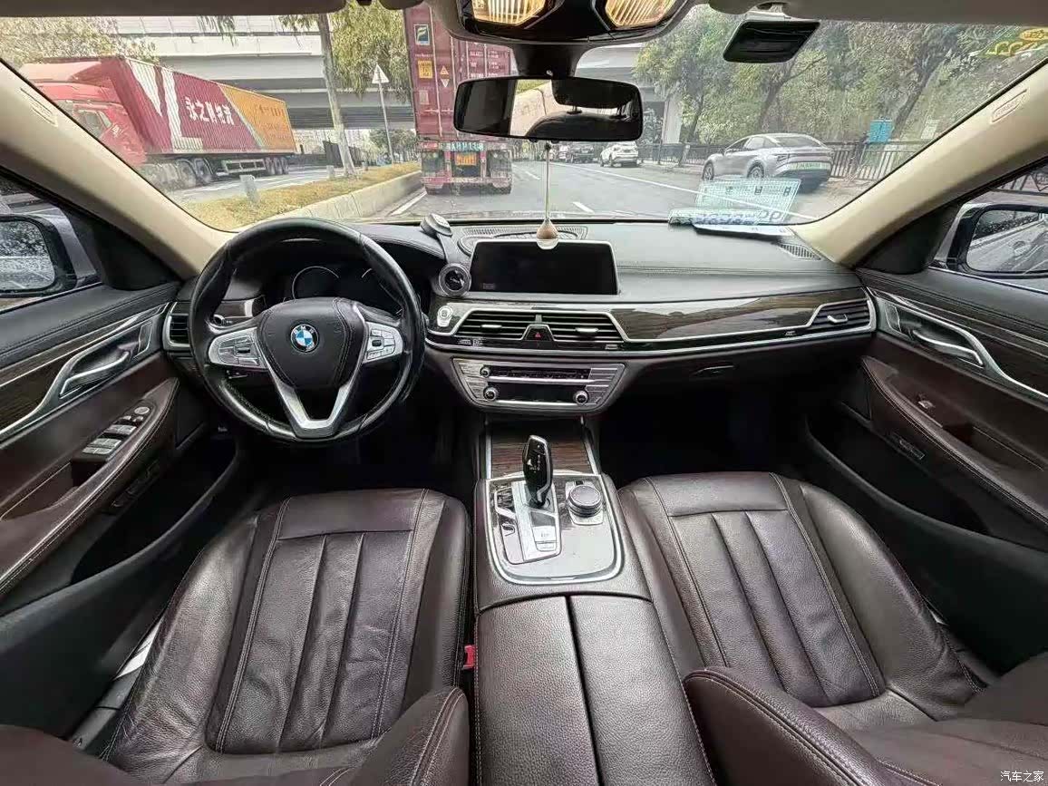 BMW 7 Series, 2016 9