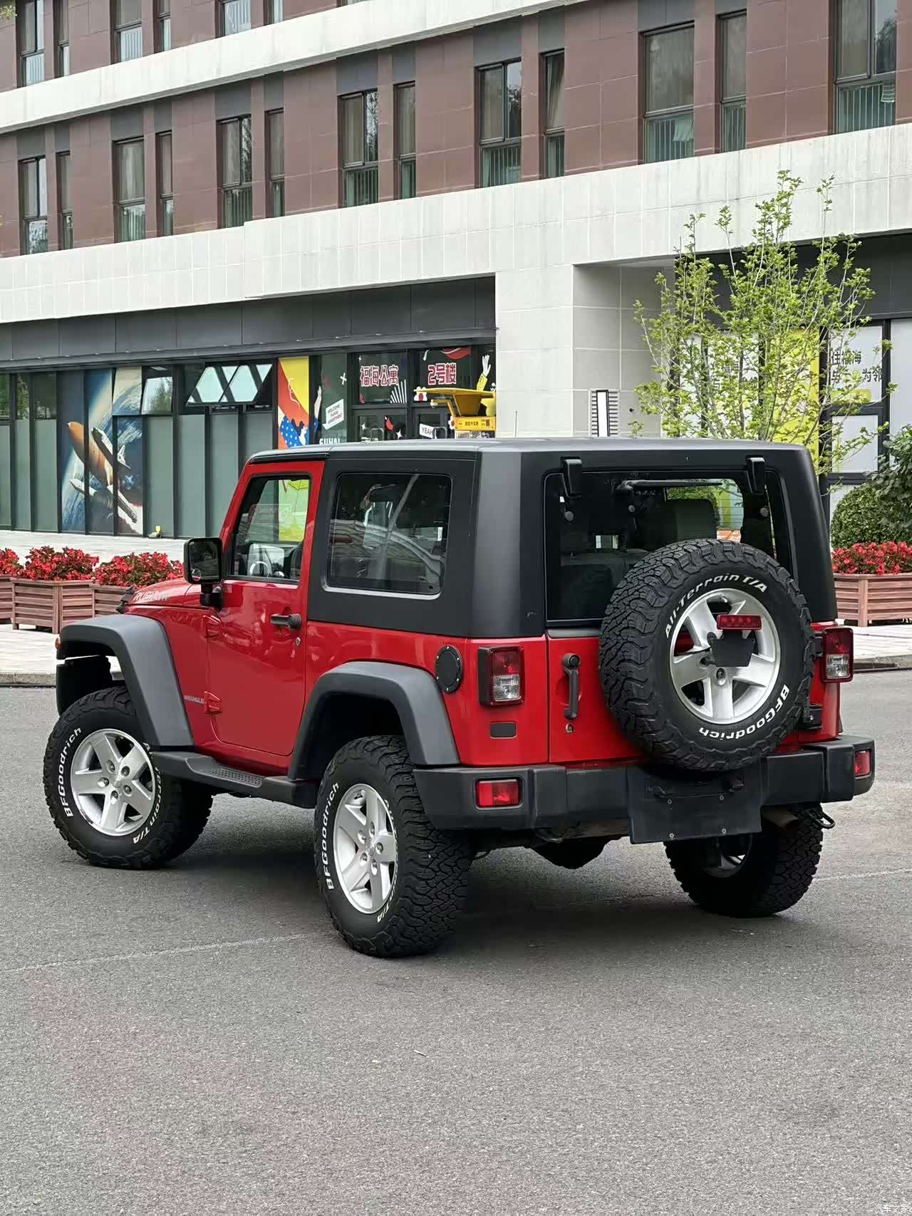 Jeep Wrangler, 2010 все фото