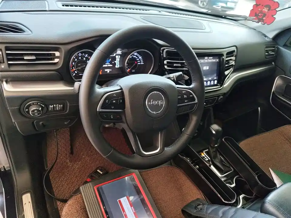 Jeep Grand Commander