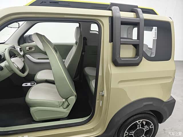 Geely Panda, 2025 8