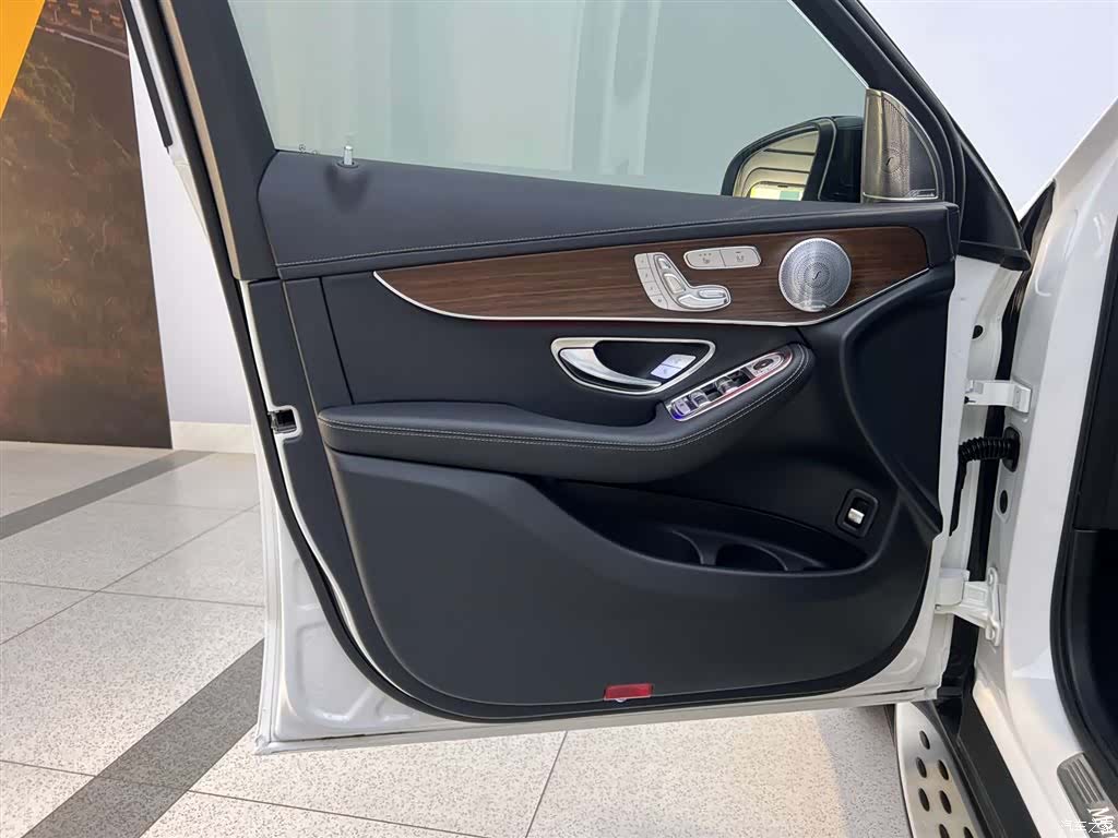 Mercedes-Benz GLC, 2021 8