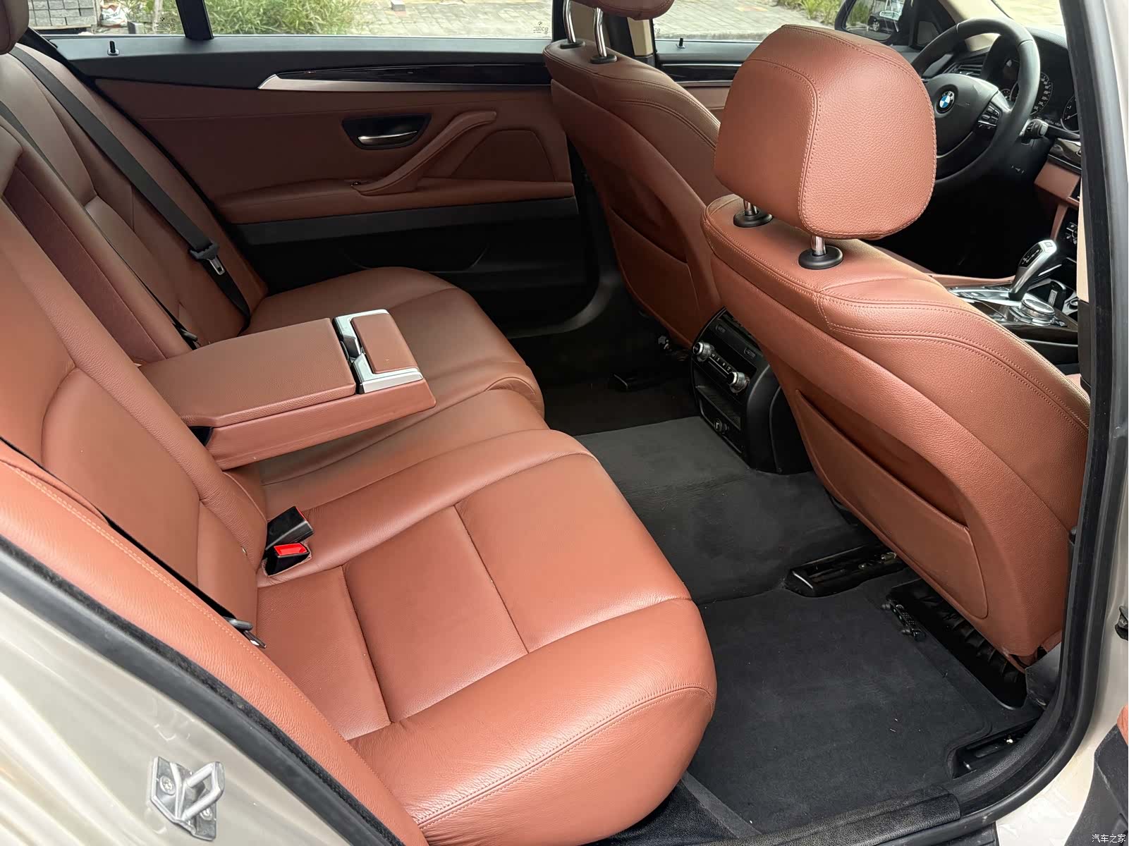 BMW 5 Series, 2017 9