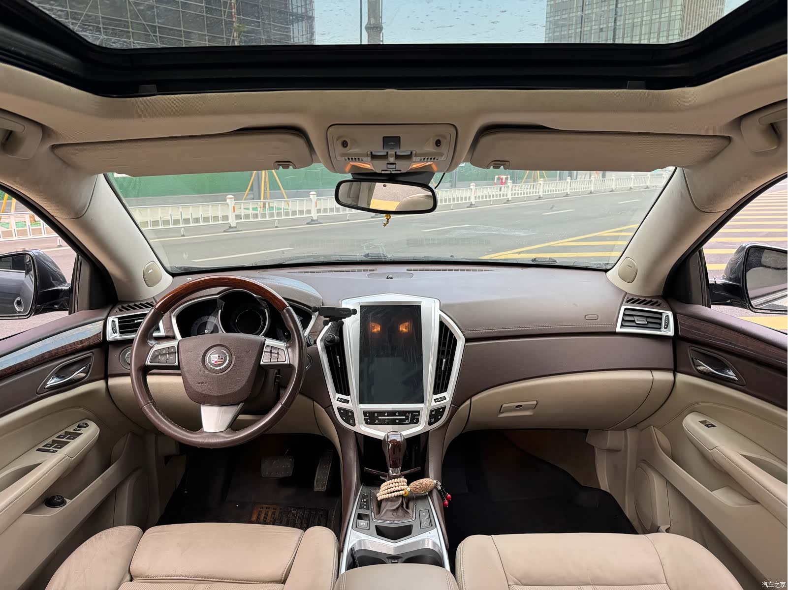 Cadillac SRX, 2010 9
