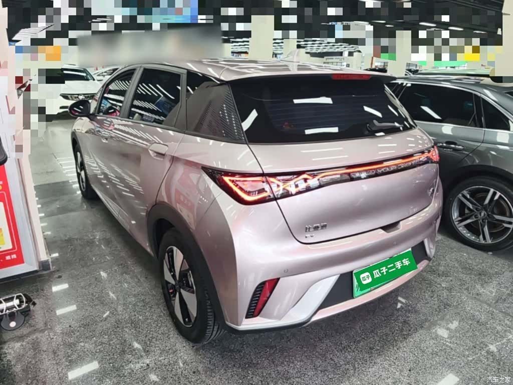 BYD Dolphin, 2023 все фото