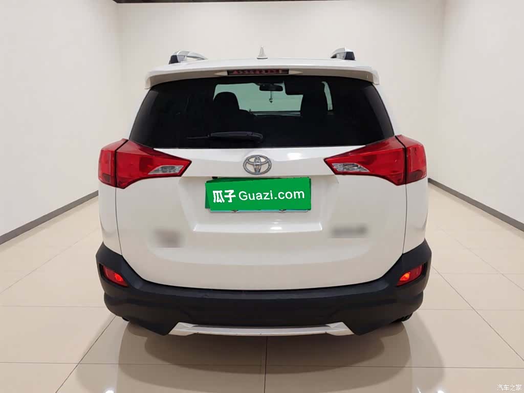 Toyota RAV4, 2016 все фото