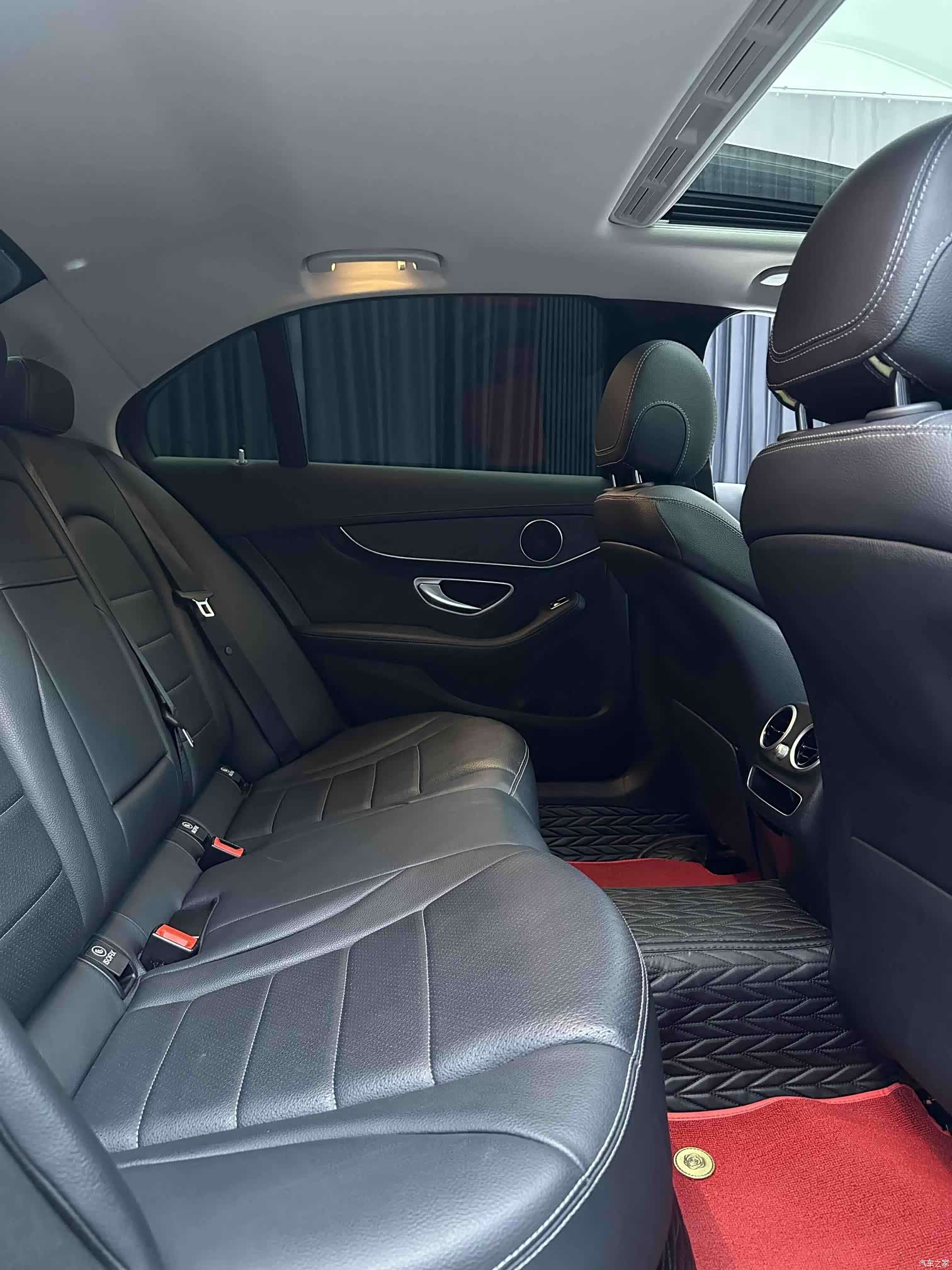 Mercedes-Benz C-Class, 2019 14