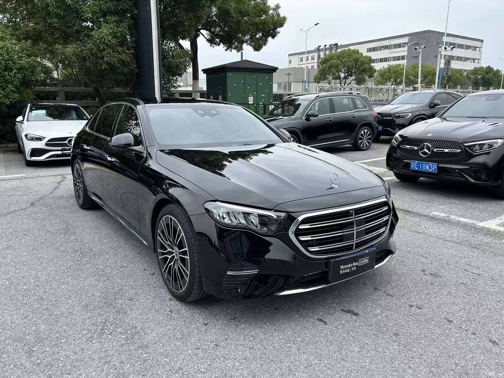 Mercedes-Benz E-Class, 2025 3