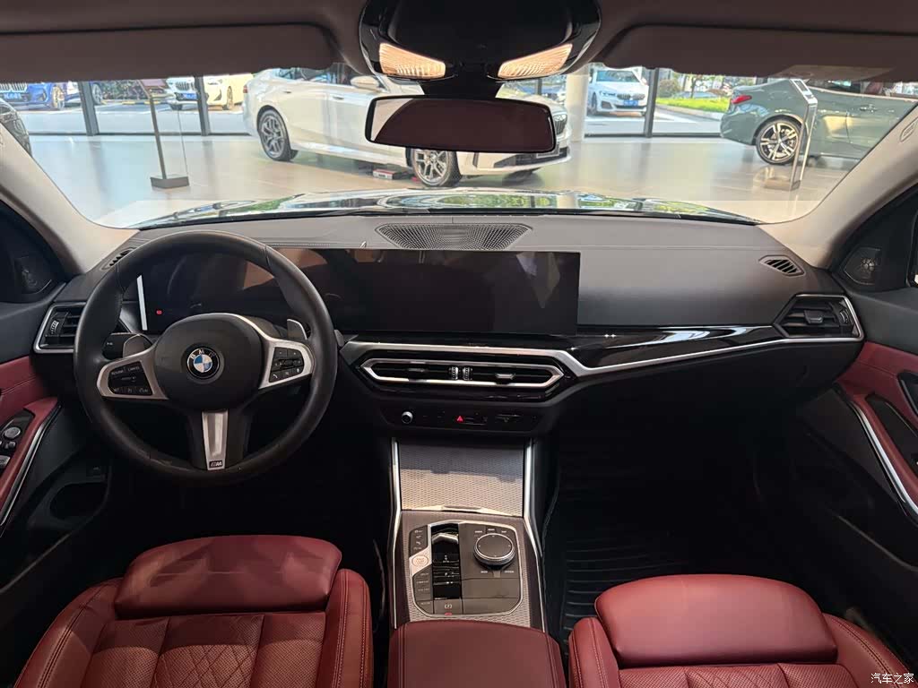 BMW 3 Series, 2024 10