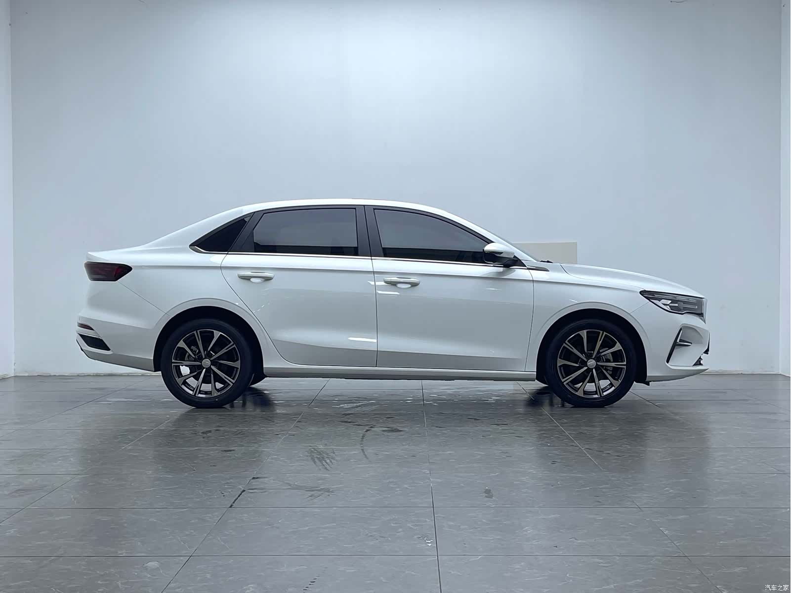 Geely Emgrand, 2026 7