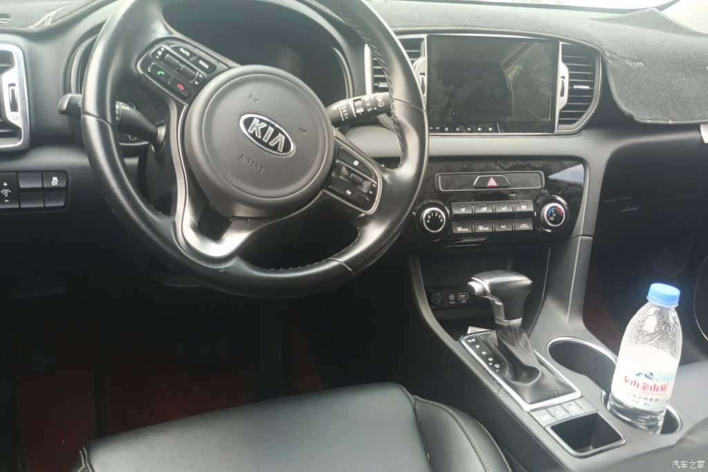 Kia KX5, 2016 12