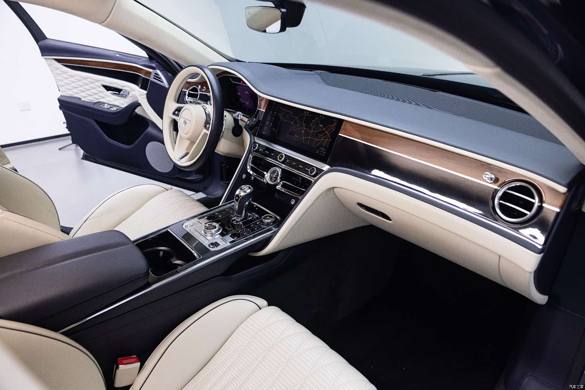 Bentley Flying Spur, 2020 12