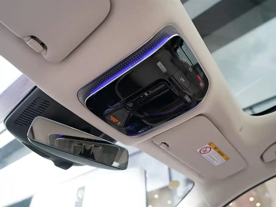 Mercedes-Benz EQS SUV
