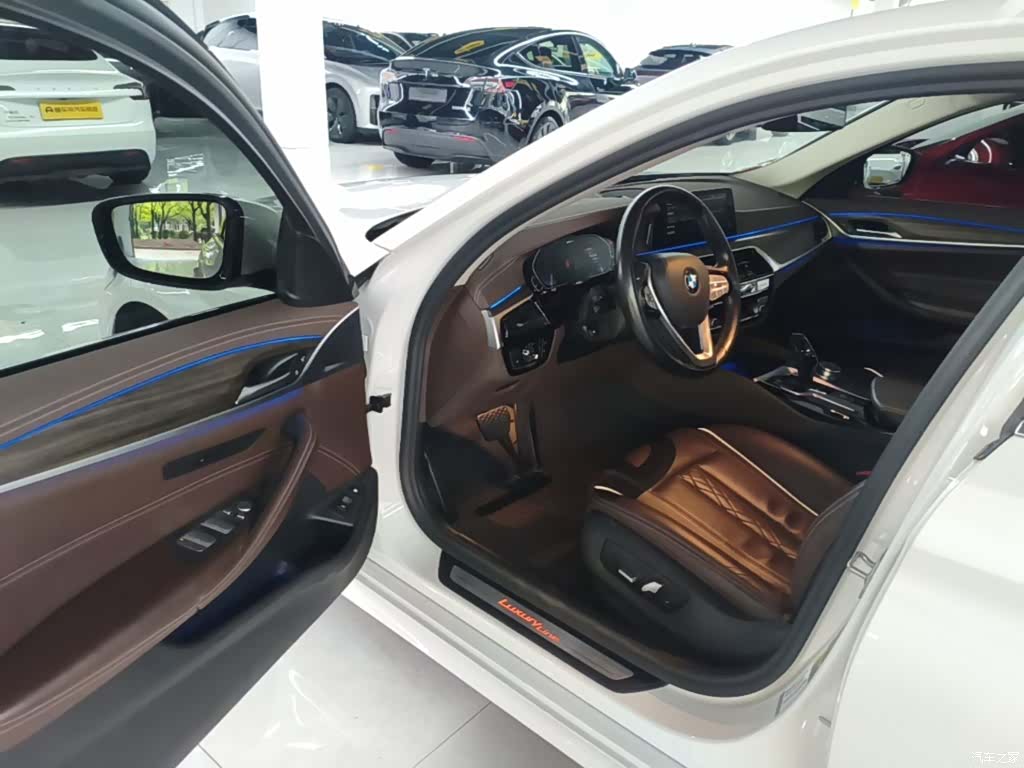 BMW 5 Series, 2019 12