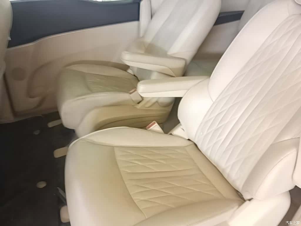Buick GL8, 2024 13