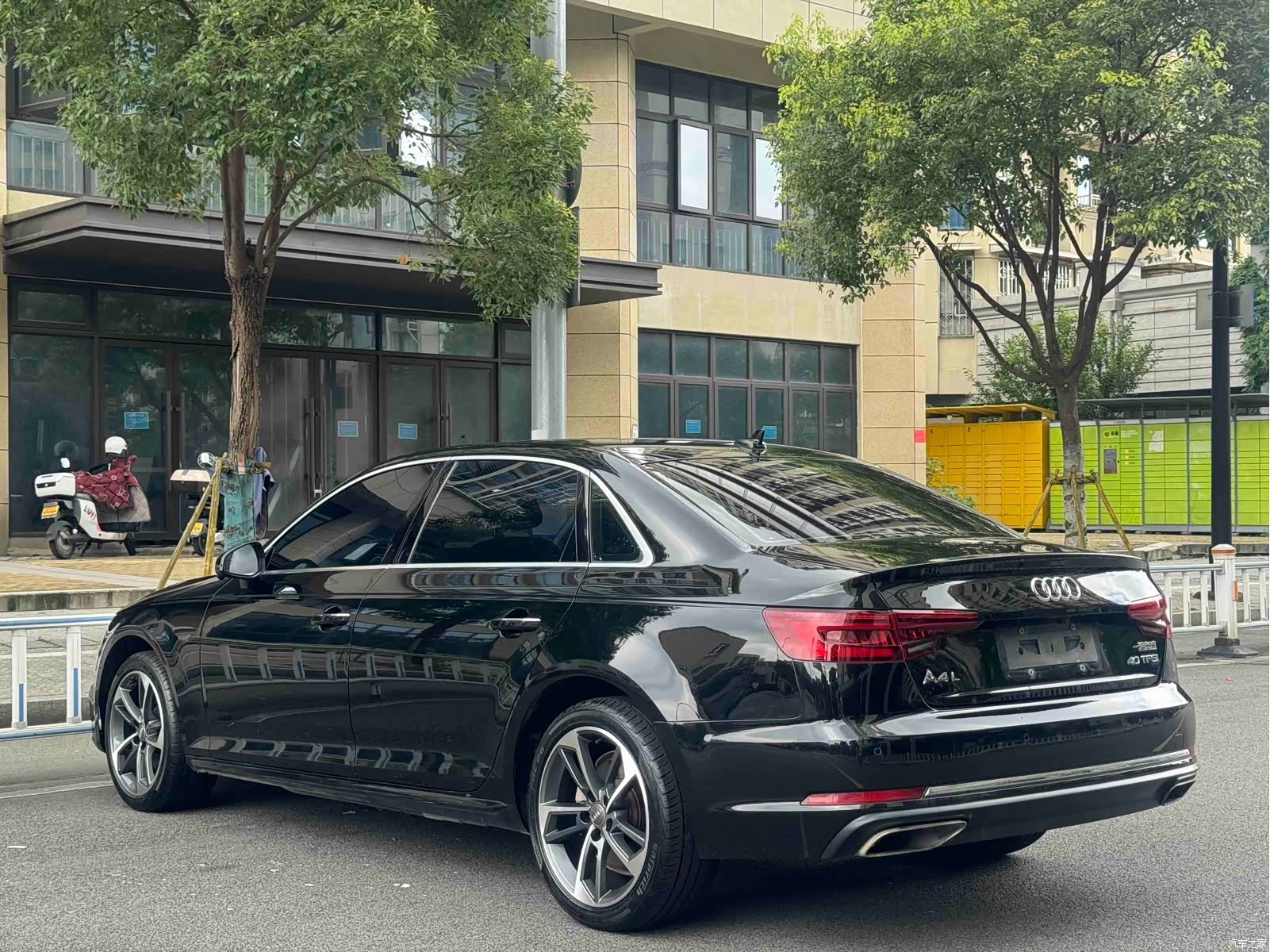 Audi A4L, 2019 6