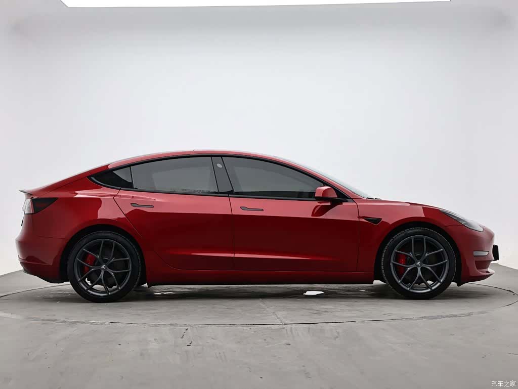 Tesla Model 3, 2022 все фото