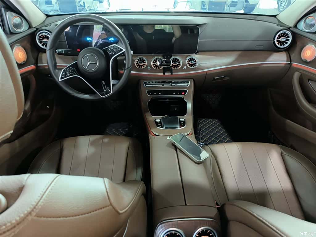 Mercedes-Benz E-Class, 2023 10