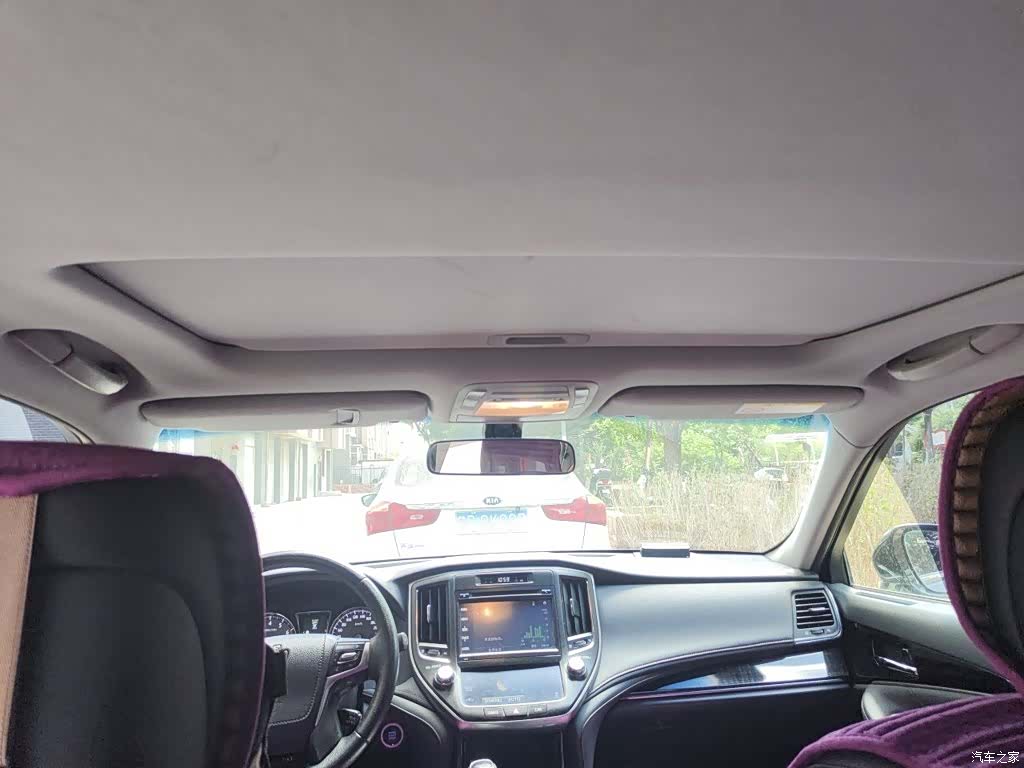 Toyota Crown, 2017 9