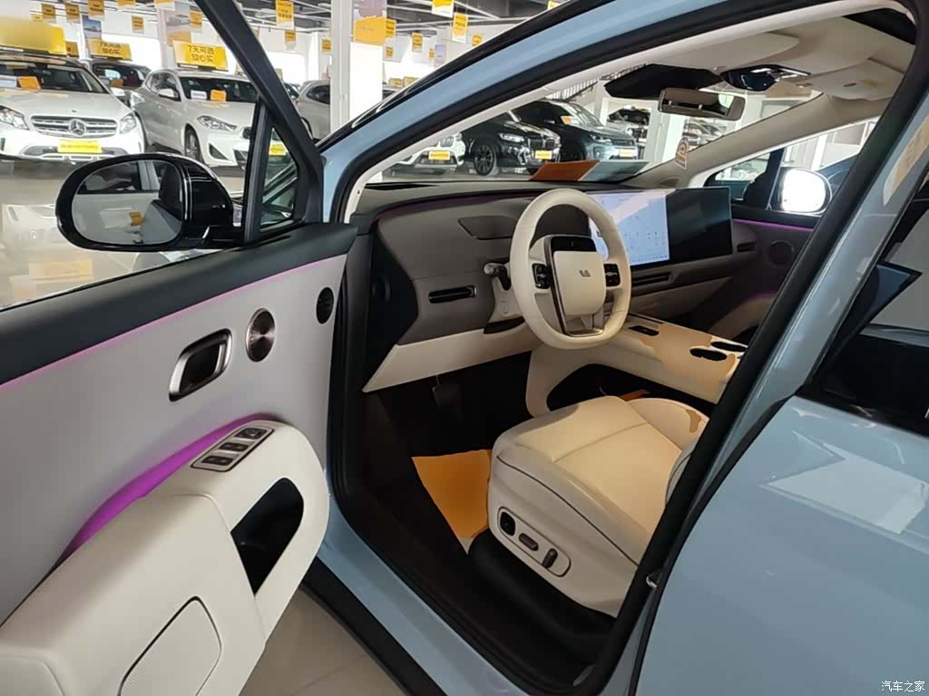 Li Auto i8, 2025 16