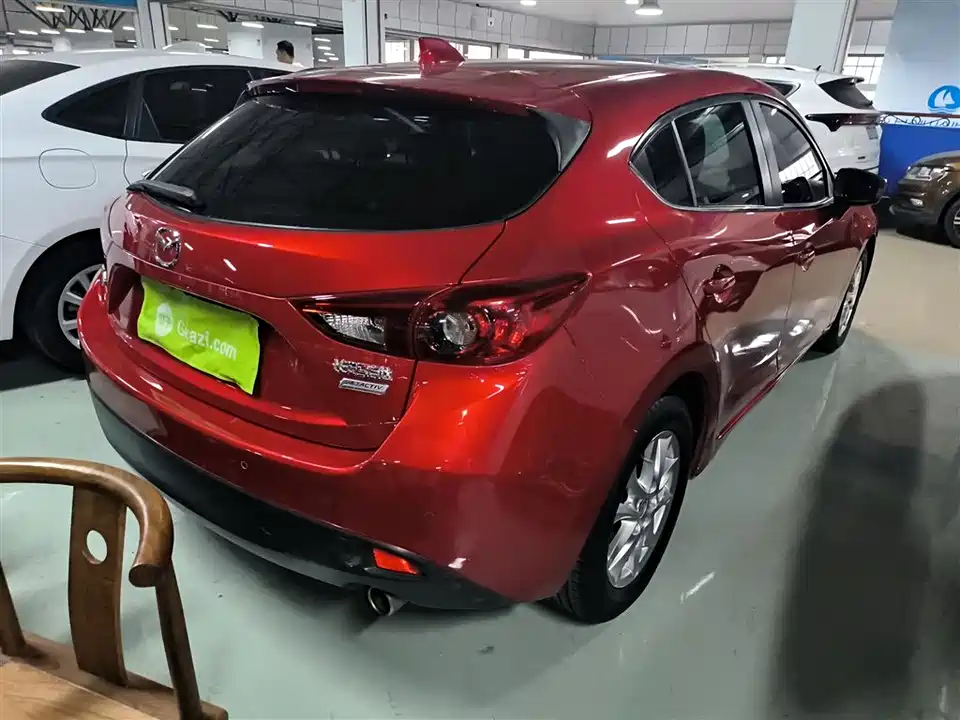 Mazda 3 Angkesaila