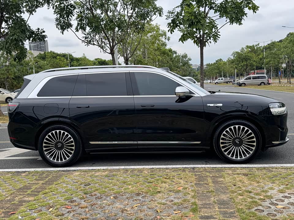 AITO Ask the world M9